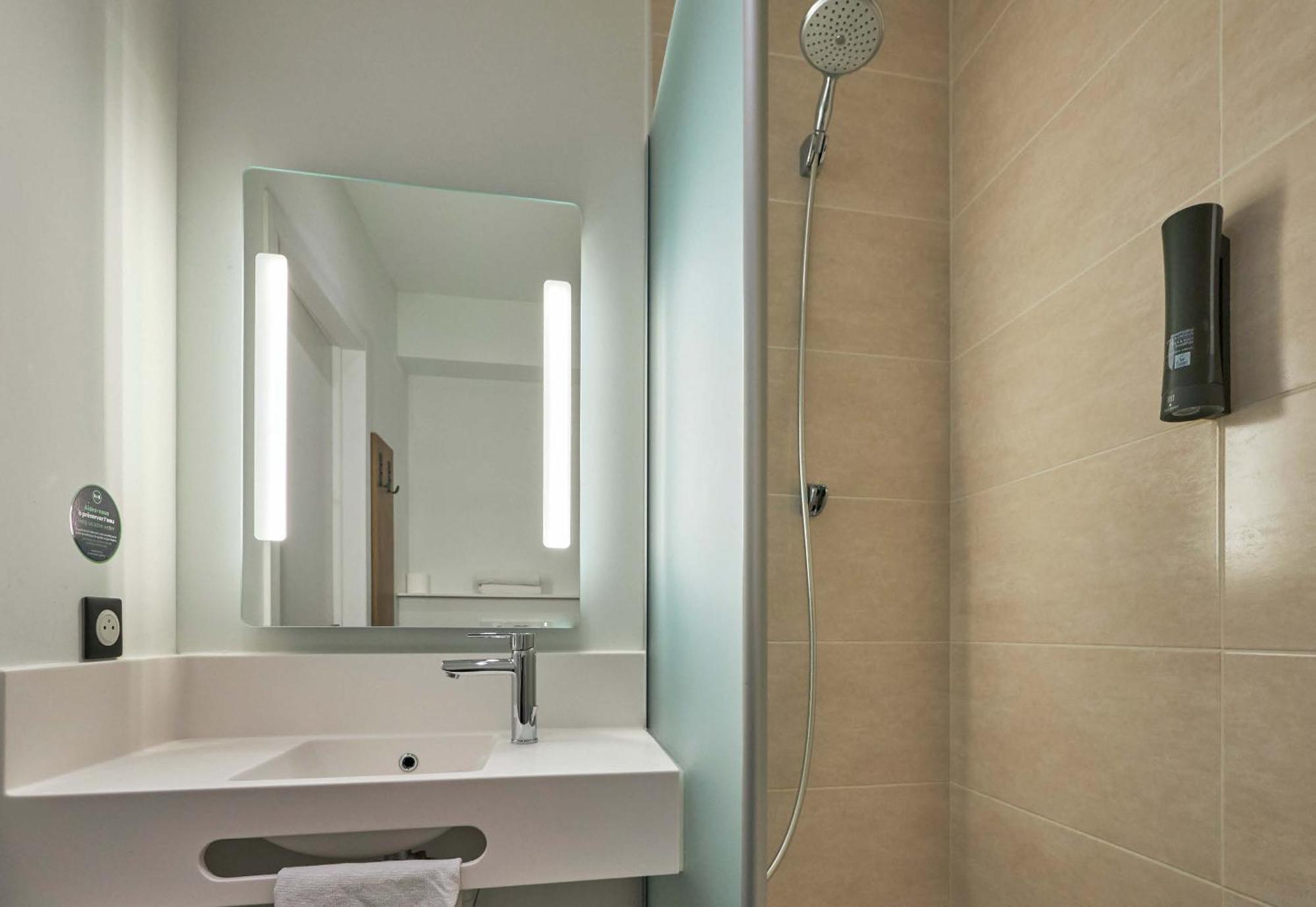 B&B Hotel Ouistreham Kültér fotó