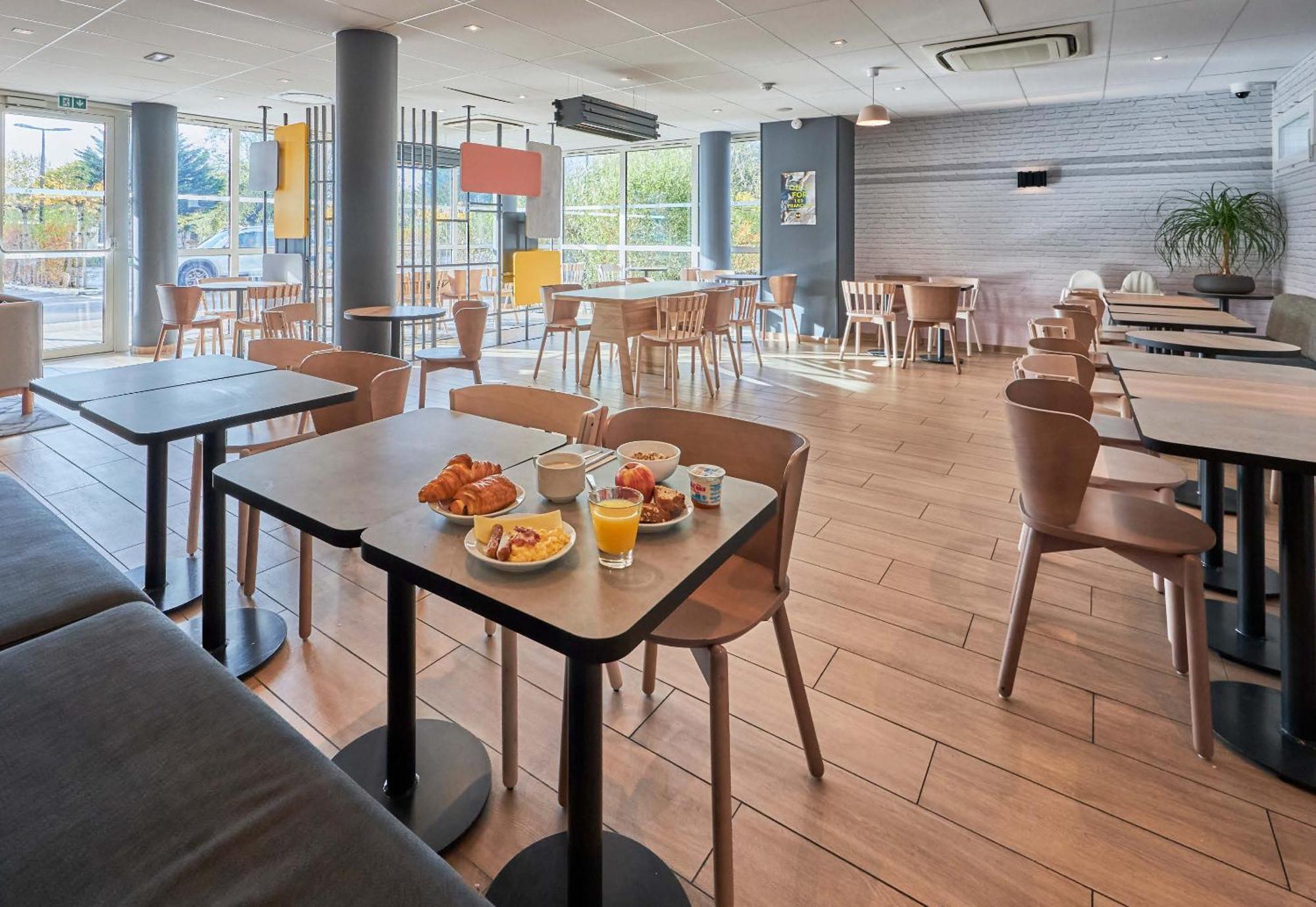 B&B Hotel Ouistreham Kültér fotó